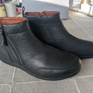 Vionic Lois Women's Boots 10 Black
